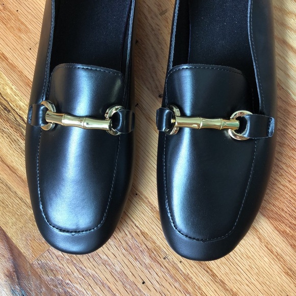 NEW Shein Black Faux Smooth Leather Mules with Gold Hardware - Picture 2 of 6
